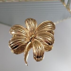 Crown Trifari Brushed Gold-tone Flower Vintage Brooch